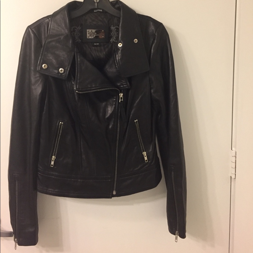 NWOT Mackage for Aritzia lamb leather jacket xs